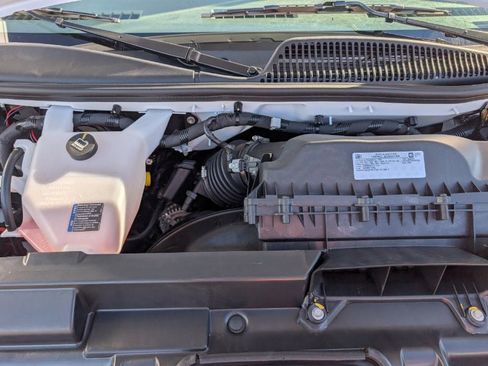 New 2025 Chevrolet Express 3500 WT image 18