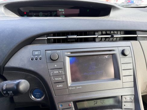 Used 2013 Toyota Prius Three image 23