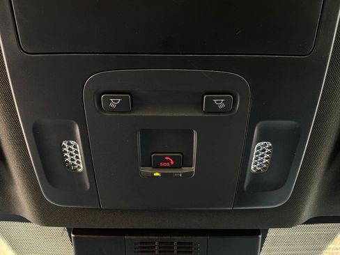Used 2026 Toyota Camry SE FWD image 18