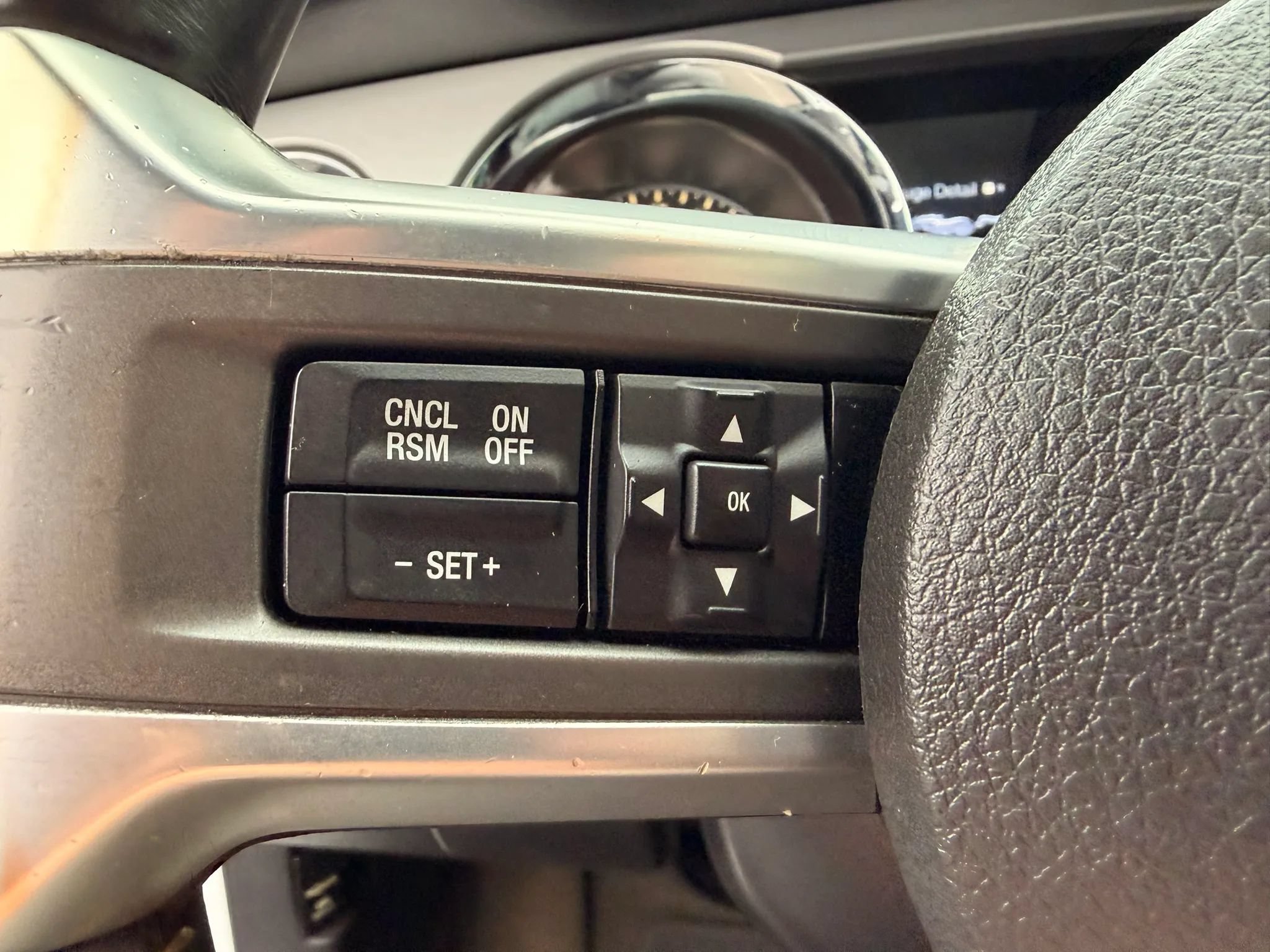 Used 2014 Ford Mustang Premium RWD image 32