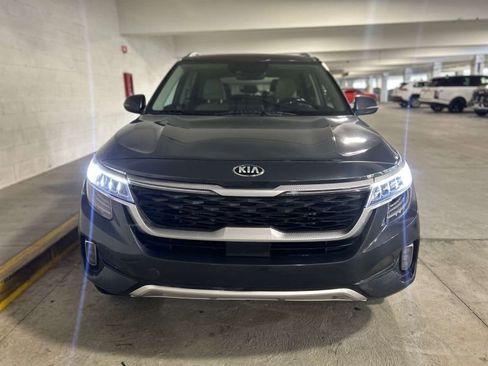 Used 2021 Kia Seltos SX image 2