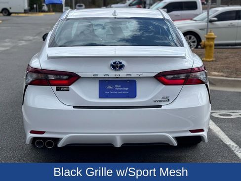 Used 2021 Toyota Camry SE image 7