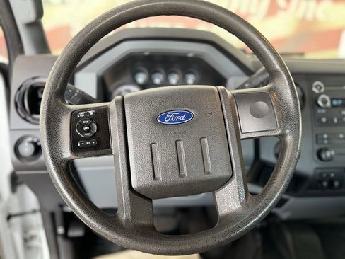 Used 2014 Ford F550 4x4 SuperCab Super Duty w/ Power Equipment Group image 27