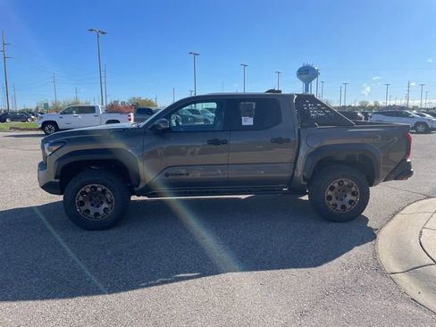 New 2026 Toyota Tacoma 4x4 Double Cab Hybrid image 4