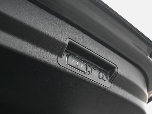 Certified 2023 Ford Explorer XLT w/ Equipment Group 202A image 17