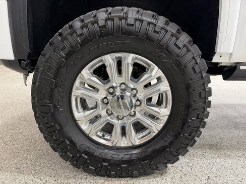 Used 2025 GMC Sierra 2500 Denali Ultimate w/ Max Trailering Package image 9