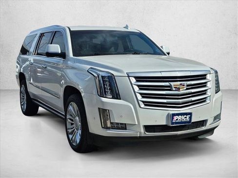 Used 2018 Cadillac Escalade ESV Platinum image 3