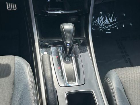 Used 2017 Honda Accord Sport image 20