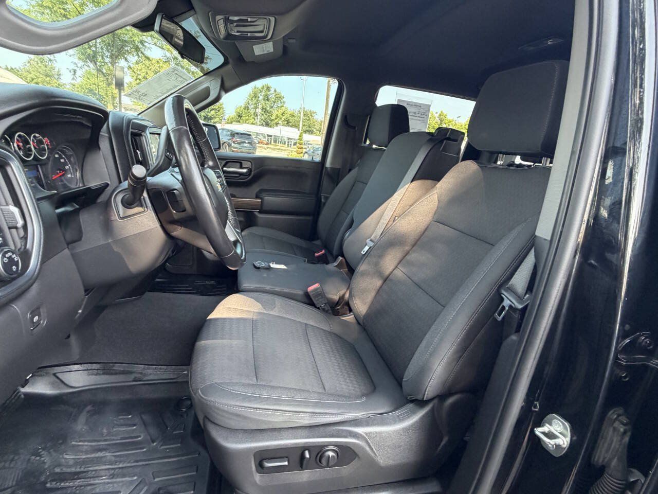 Used 2020 Chevrolet Silverado 1500 LT w/ Texas Edition RWD image 24