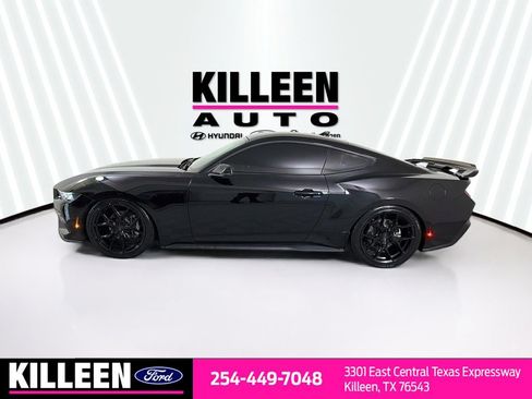 Used 2024 Ford Mustang Premium RWD image 4
