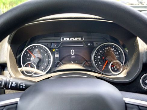 New 2026 RAM 1500 Express AWD/4WD image 15