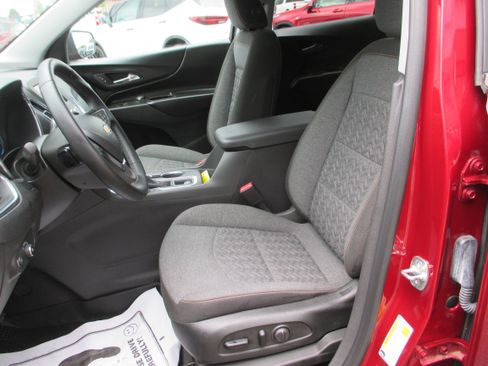 Used 2024 Chevrolet Equinox LT FWD image 15