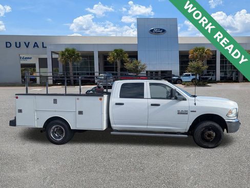 Used 2015 RAM 3500 Tradesman w/ Chrome Appearance Group image 3