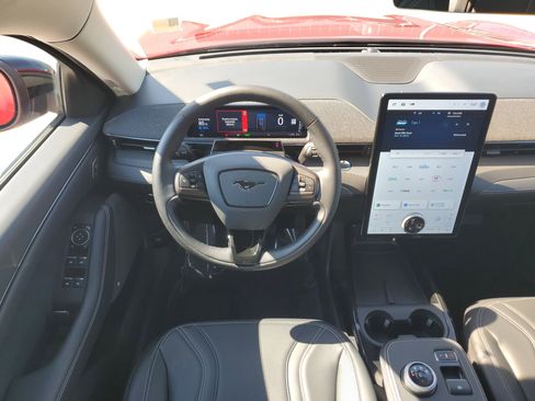 Used 2024 Ford Mustang Mach-E Premium image 15