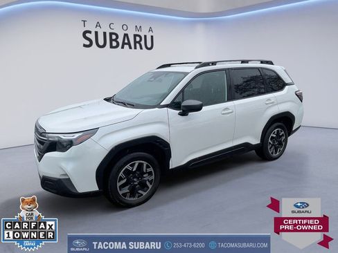 Certified 2025 Subaru Forester Premium AWD/4WD image 1