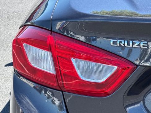 Used 2016 Chevrolet Cruze LT image 43
