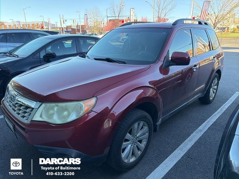 Used 2013 Subaru Forester 2.5X Premium w/ All-Weather Plus Pkg image 1