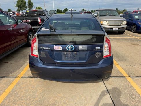 Used 2013 Toyota Prius Two FWD image 3