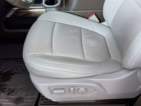 Used 2021 Chevrolet Silverado 1500 RST image 19