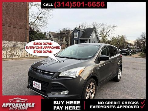 Used 2015 Ford Escape SE image 1