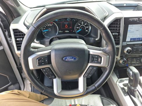 Used 2020 Ford F150 Lariat w/ Equipment Group 502A Luxury AWD/4WD image 20