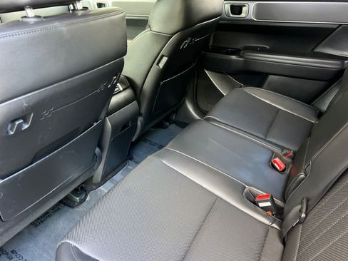 Used 2024 Hyundai Santa Fe SEL FWD image 4