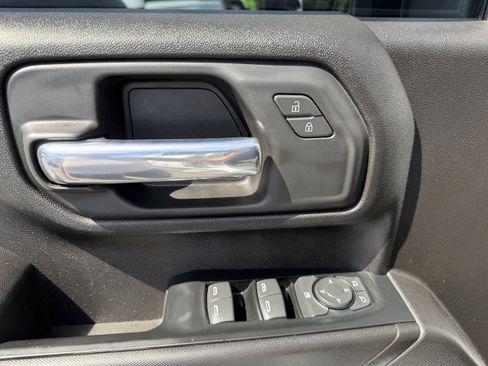 Used 2024 GMC Sierra 2500 Pro w/ Convenience Package AWD/4WD image 16