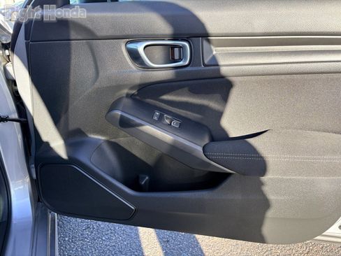 Used 2024 Honda Civic Sport image 28