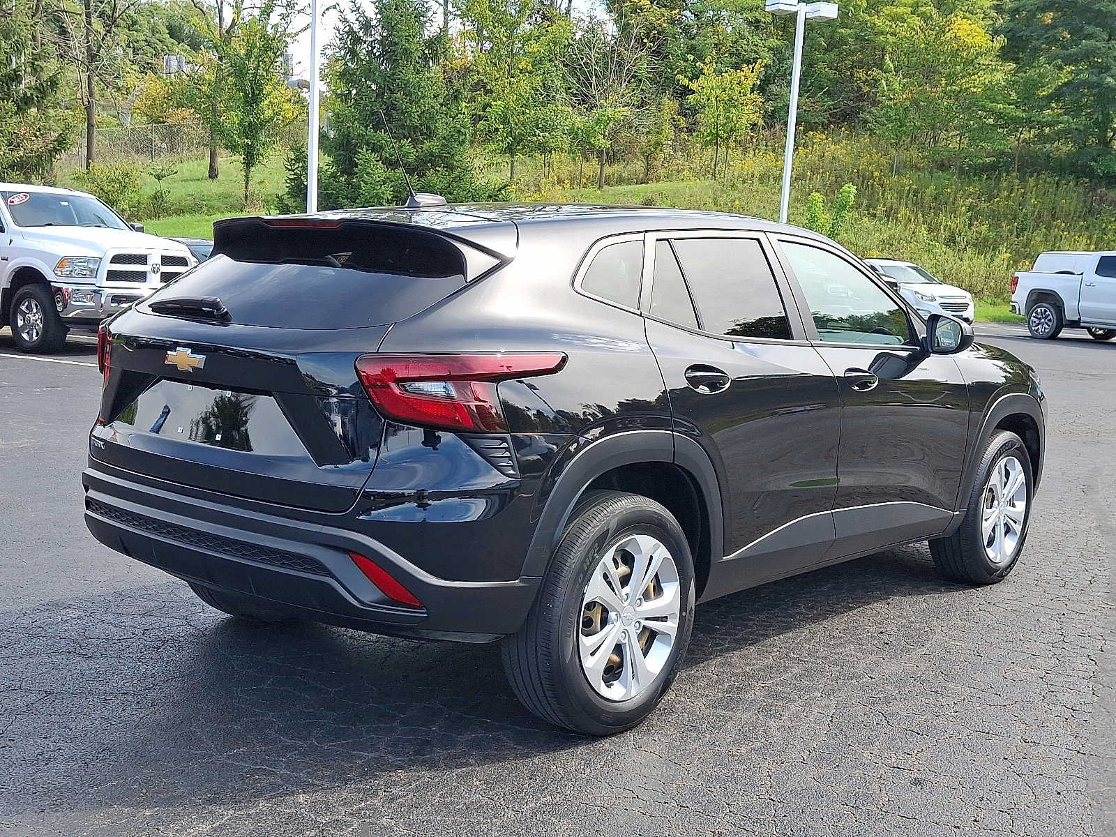 Used 2024 Chevrolet Trax LS FWD image 6
