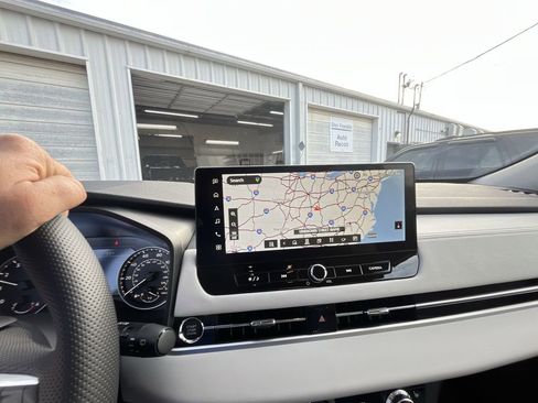 New 2026 Mitsubishi Outlander SE image 18