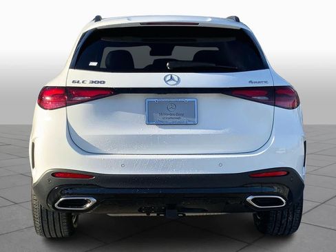 Used 2026 Mercedes-Benz GLC 300 4MATIC image 4