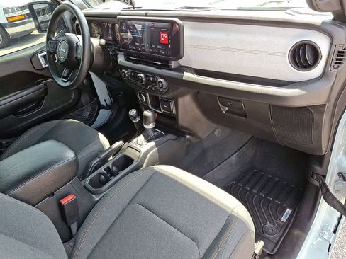 Used 2024 Jeep Wrangler Sport AWD/4WD image 32