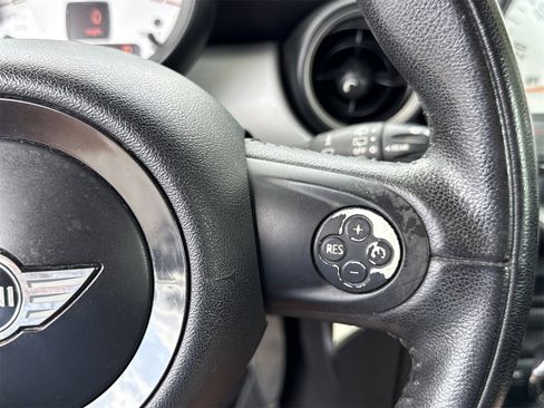 Used 2013 MINI Cooper Hardtop image 18