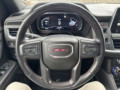 Used 2022 GMC Yukon XL AT4 image 14