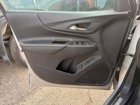 Used 2020 Chevrolet Equinox Premier FWD image 13