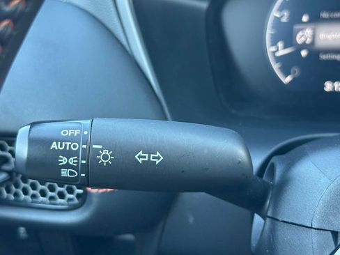 Used 2024 Honda HR-V Sport image 32