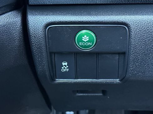 Used 2015 Honda Accord Sport image 27