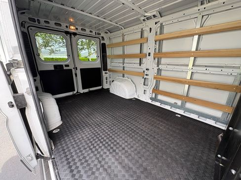 Used 2025 RAM ProMaster 2500 w/ U-Haul Equipment Group FWD image 26