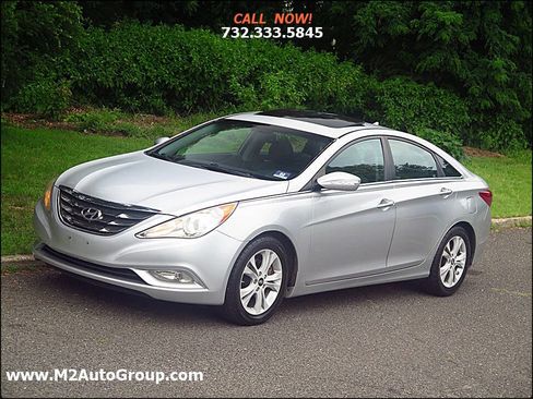 Used 2011 Hyundai Sonata Limited image 25
