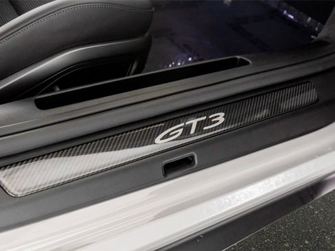 Used 2024 Porsche 911 GT3 image 30