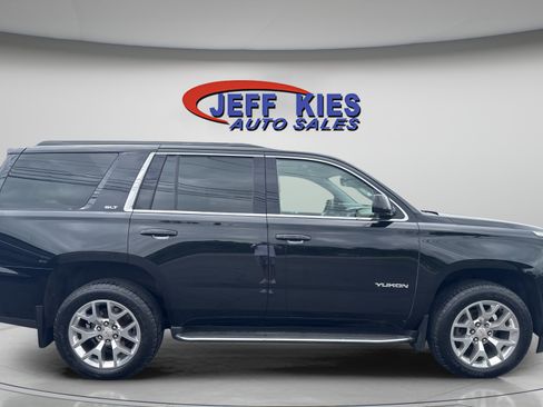 Used 2019 GMC Yukon SLT AWD/4WD image 4