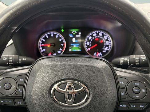Used 2019 Toyota RAV4 XLE w/ Carpet Mat Package image 30