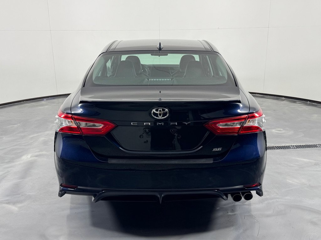 Used 2020 Toyota Camry SE FWD image 6