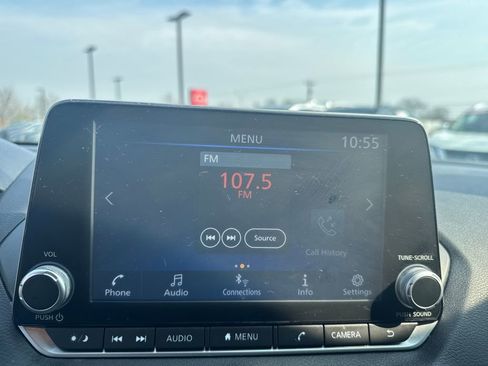 Used 2023 Nissan Sentra SR w/ Trunk Package image 20