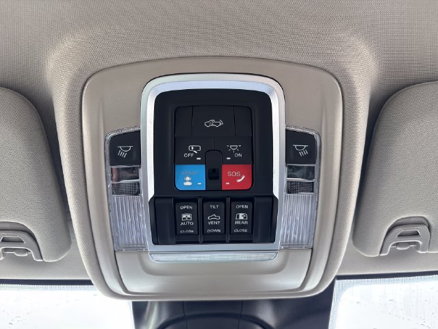 New 2027 RAM 2500 Laramie AWD/4WD image 14