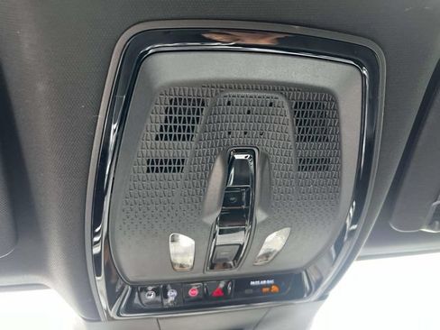 Used 2024 Cadillac Lyriq Luxury AWD/4WD image 35