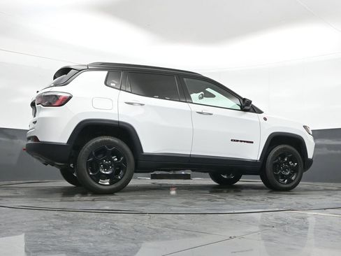 Used 2024 Jeep Compass Trailhawk image 46