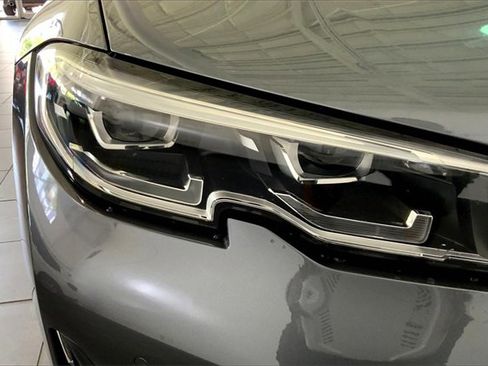 Used 2019 BMW 330i Sedan w/ Convenience Package image 27