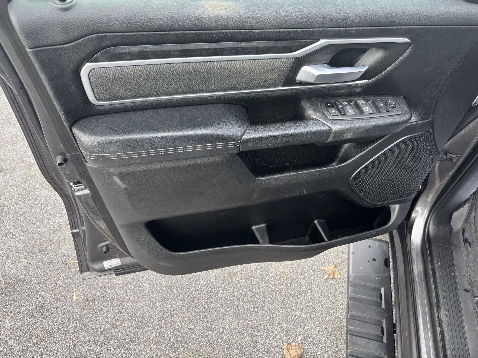 Used 2022 RAM 1500 Big Horn AWD/4WD image 16