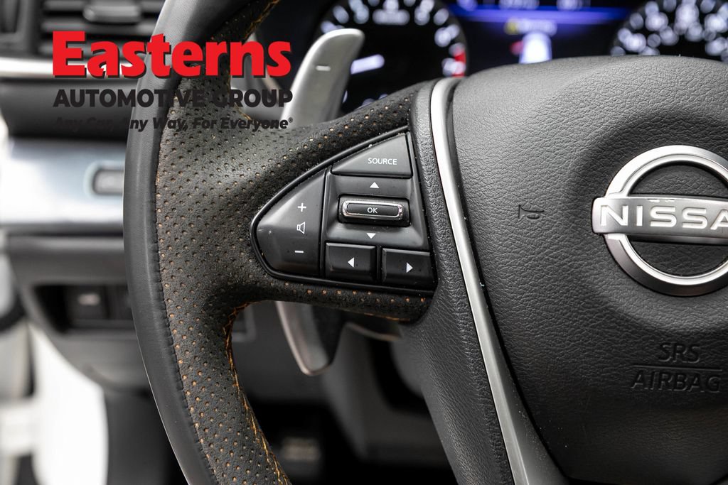 Used 2023 Nissan Maxima SR w/ Sport Mat Group FWD image 19